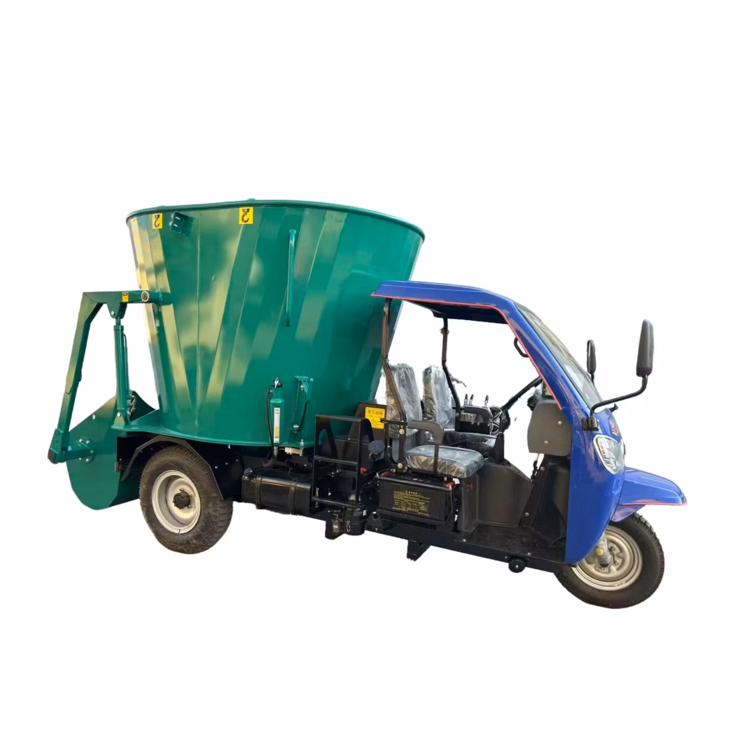 Heavy Duty 5m³ Self-Propelled Tmr Mixer for Livestock Farm