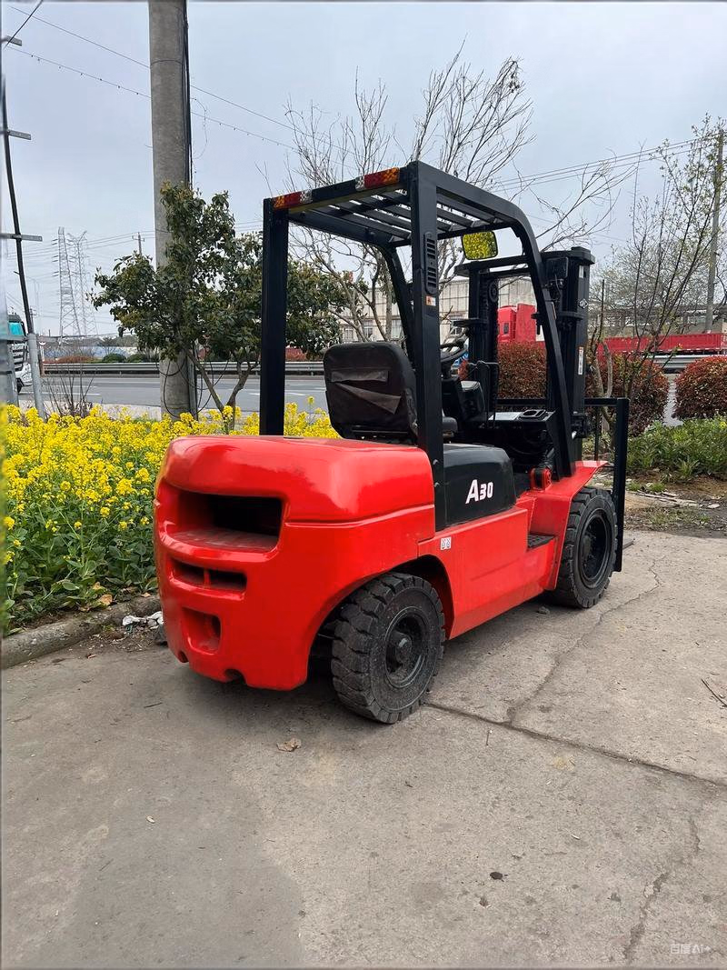 Used A30 3 Ton Forklift, Material Handling Solution for Warehouses