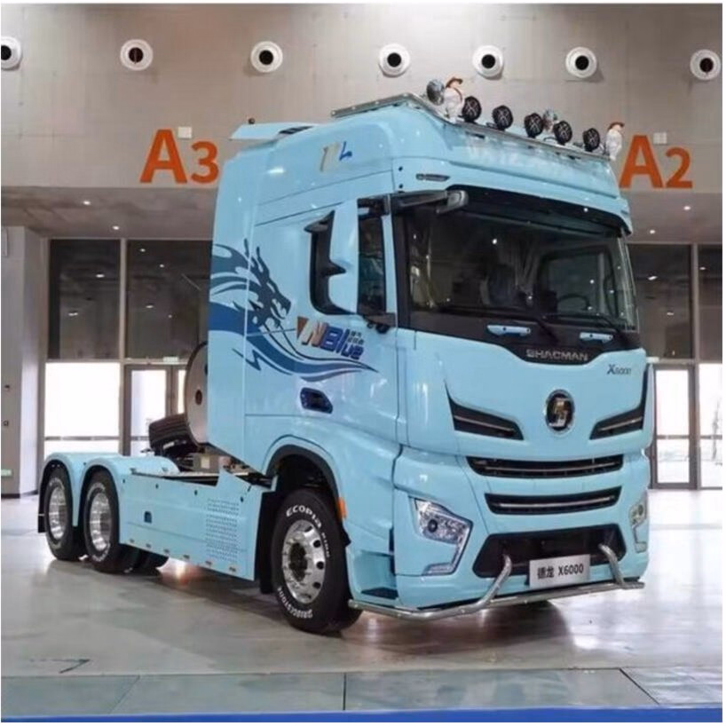 6X4 Shacman Tractor Truck Head with 6 Wheeler Tires for Intercity Logistics Distribution