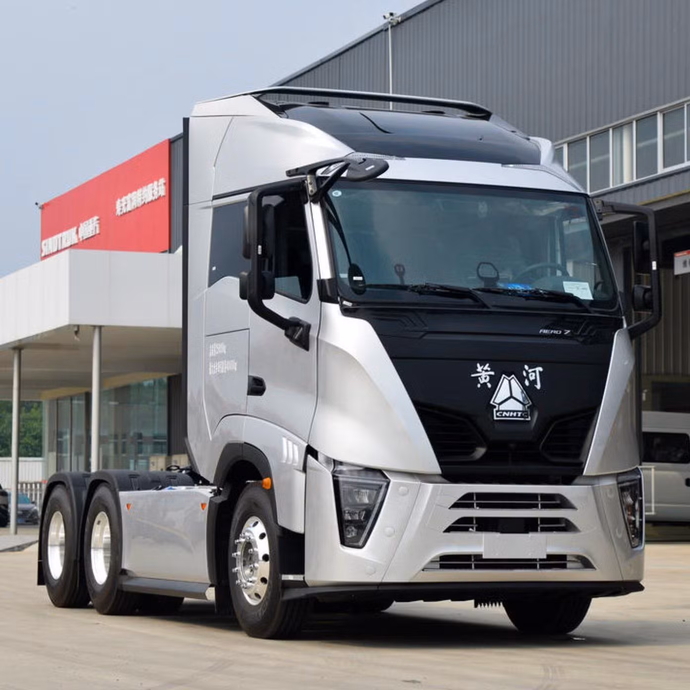 Yellow River X7 6X4 Heavy-Duty Tractor Head Euro VI Weichai Engine Fast Amt Hw Axle Air Suspension for Long-Distance Heavy Cargo Haulage
