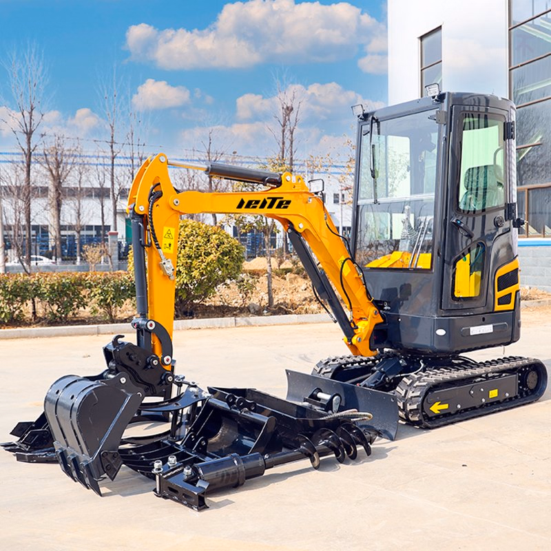 EPA Euro 5 Engine 1.8 Ton Household Hydraulic New Mini Excavator Micro Farm Small Excavator Digger 2 Ton Garden Construction Home 3.5 Ton Crawler Excavator