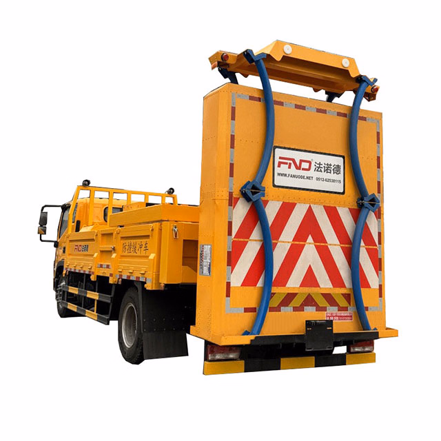 Factory Direct Sale Flexible Adjustment Anti-Collision Buffer Car for Road Construction