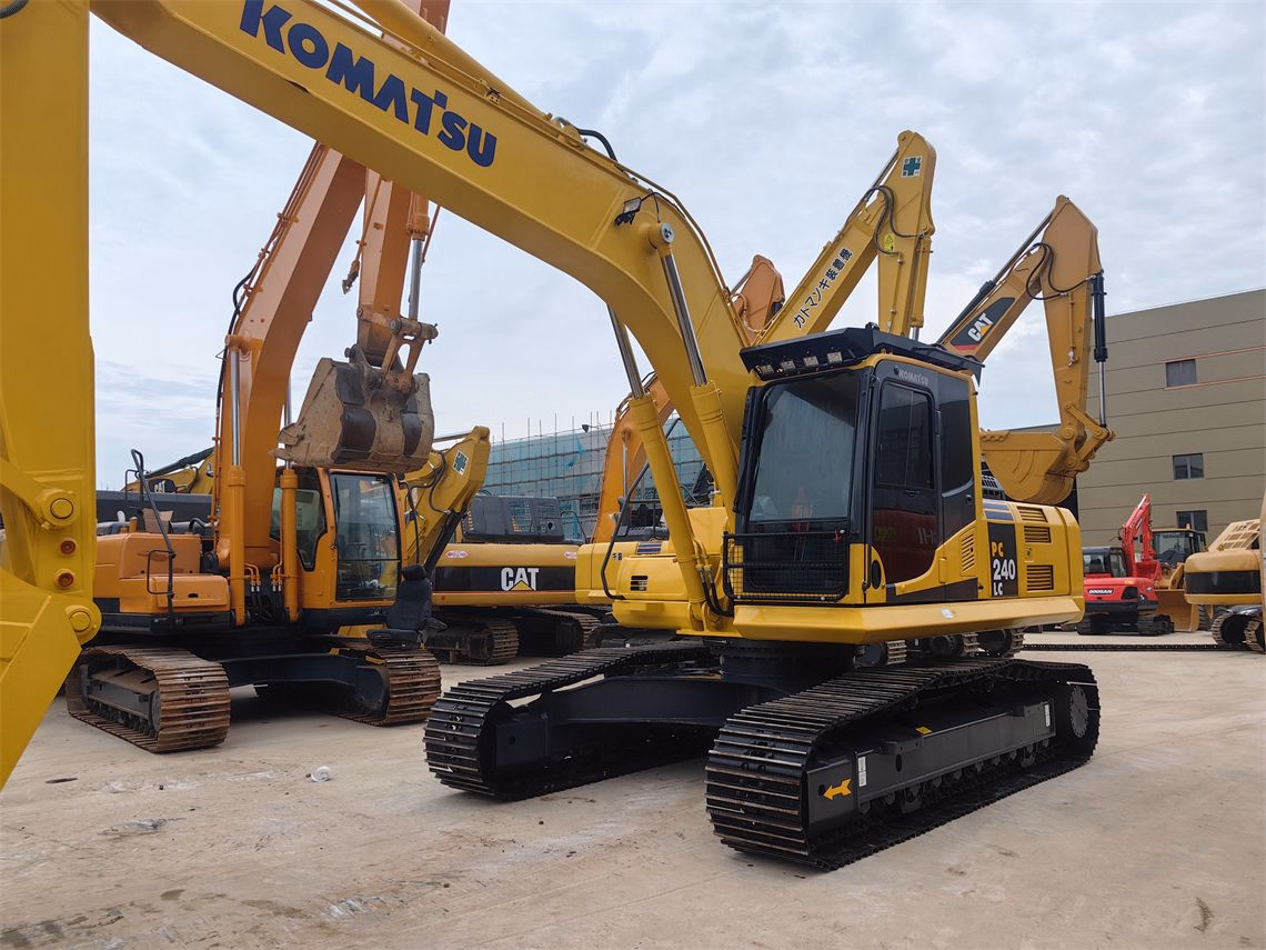 High Quality Komats U PC240-8 Used Excavator Machine PC220 PC200 PC210 Middle Digging Machine
