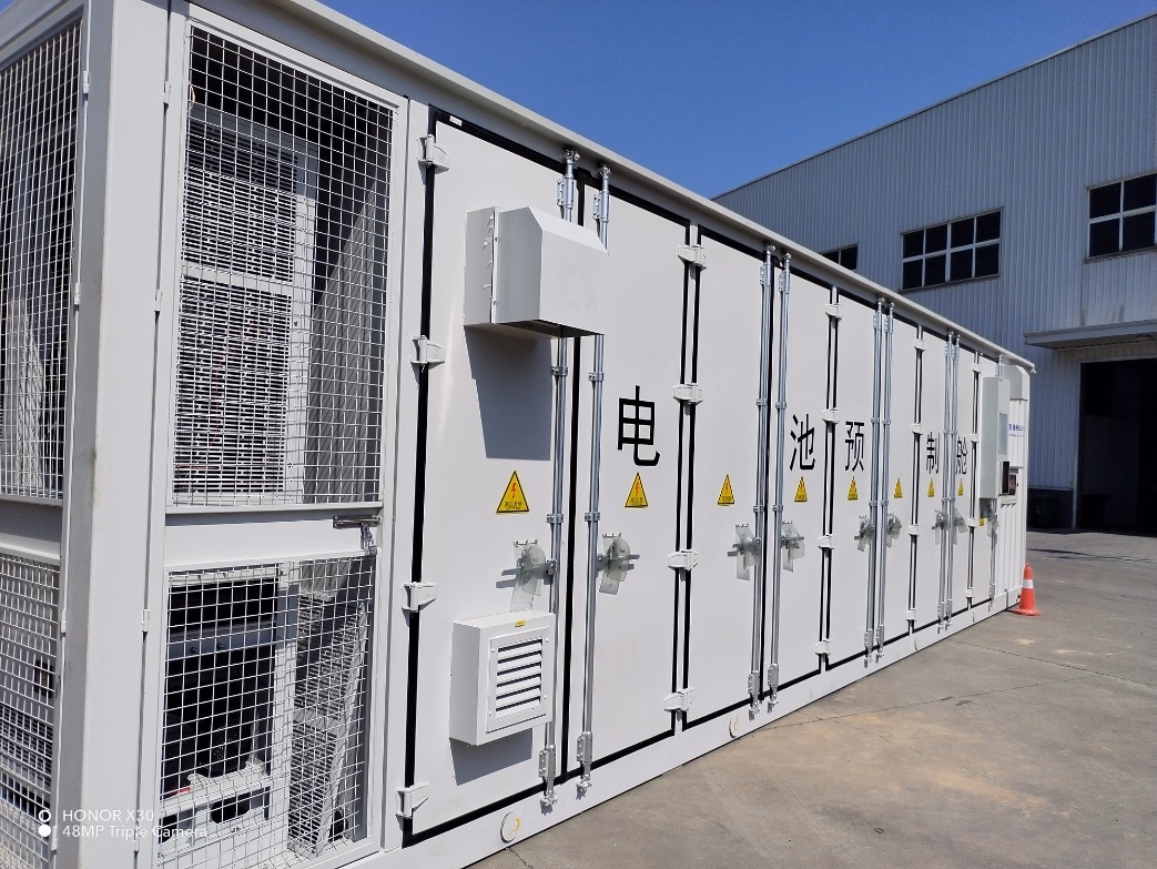 High-Capacity Solar Battery Bank for Eco-Friendly Energy Storage