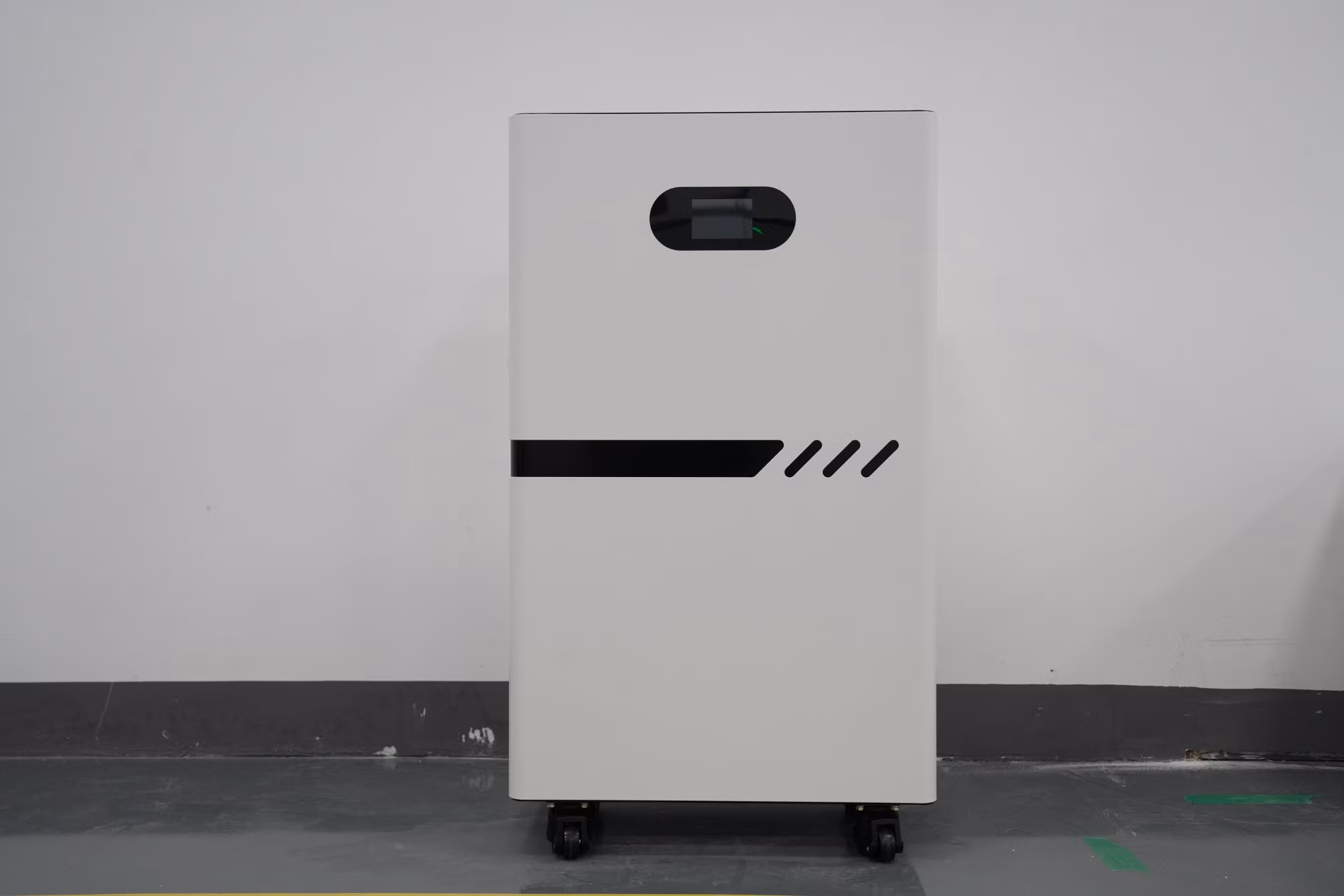 5kw Hybrid Solar Inverter with 5kwh Li. FePO4 Battery - Ess Stackable Solar Energy Storage System for Home Use, Optional Solar Power Generator