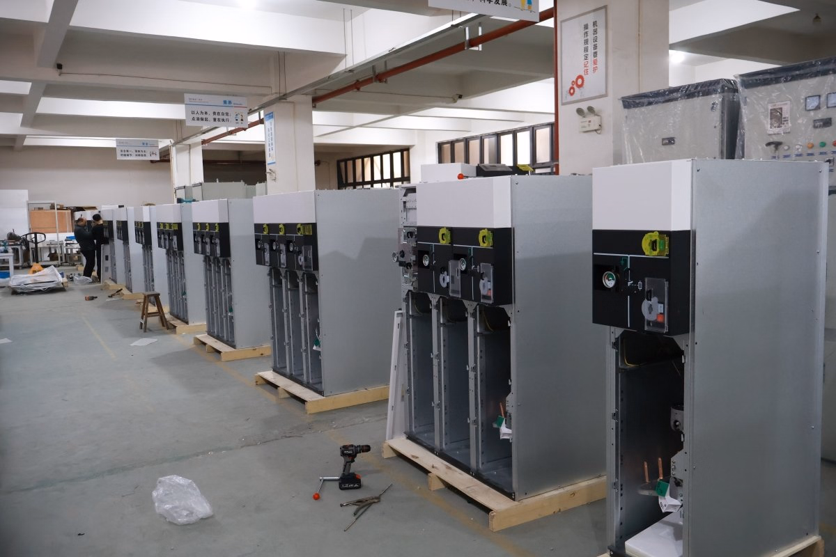 [Hot Item] Real Factory OEM Customized Solid Insulated Metal-Enclosed Switchgear No Sf6 Rmu Gas Insulated Switchgear