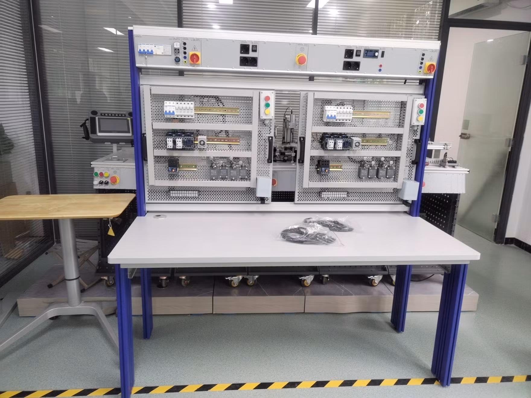 School Equipment and Supplies for Electrical Engineering Training System of Electric Drive Train