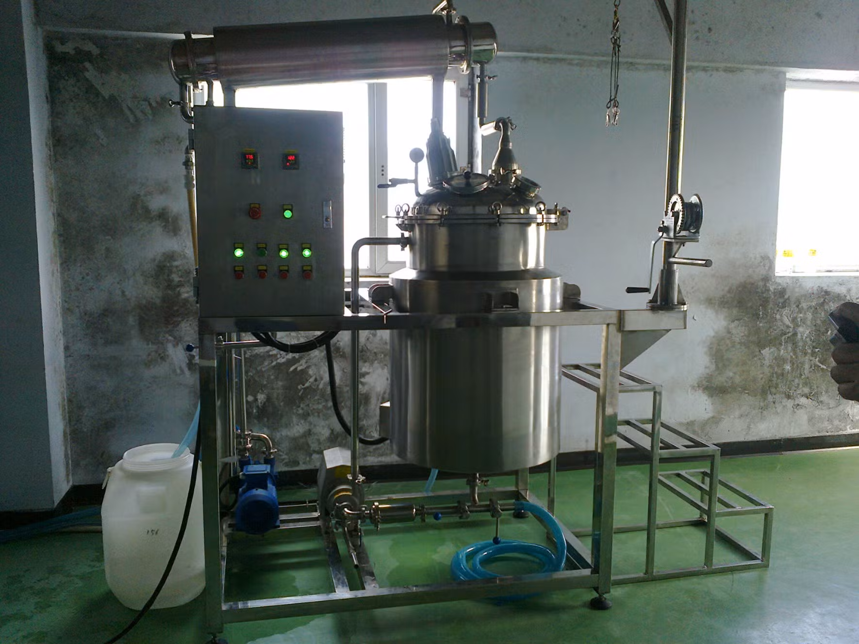 Borneol Camphor Essential Oil Distillers for Sale