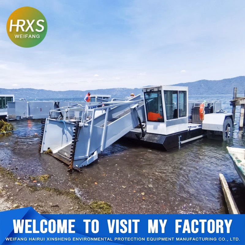 Hydraulic Control Diesel Engine Power River Cleaning Harvester for Aquatic Grass Cutting