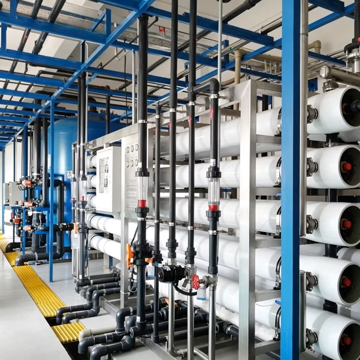 Customized Advanced Reverse Osmosis System for Pharmaceutical Semiconducter Effective Water Treatment