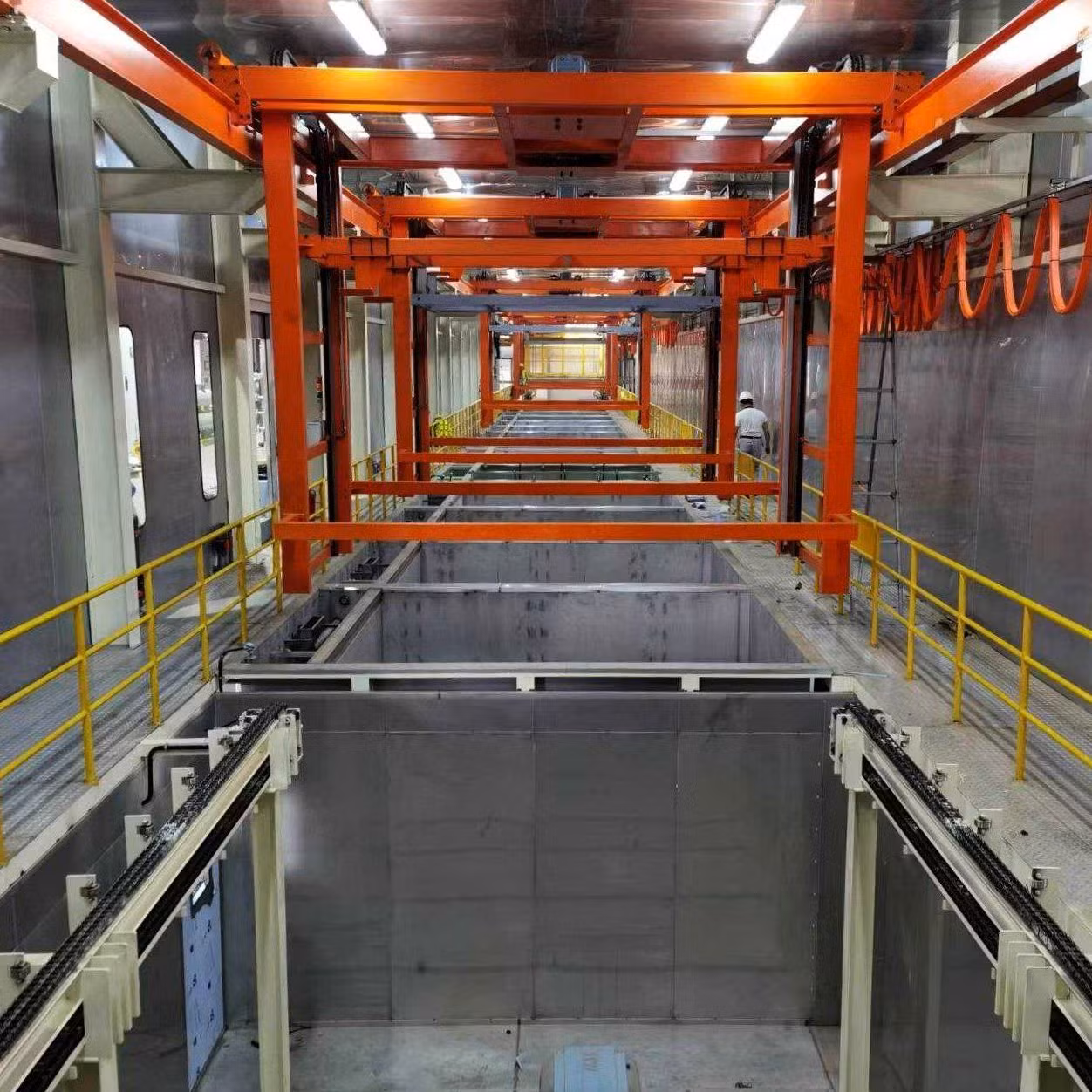 Eco-Friendly Conveyor System for Streamlined Material Handling Solutions
