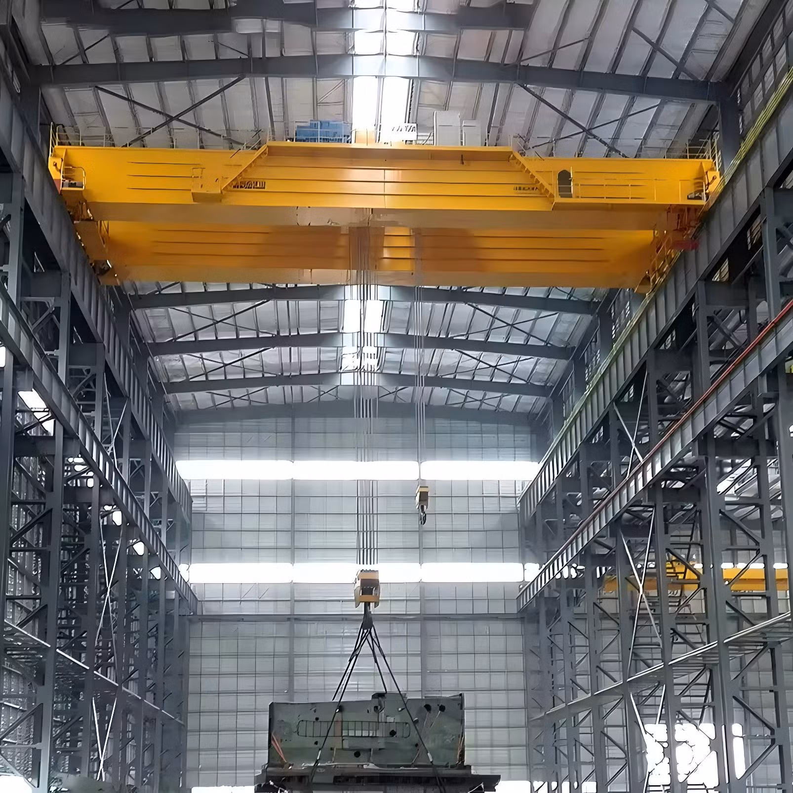CE & ISO Certified 35 Ton Travelling Electric Double Girder Bridge Crane