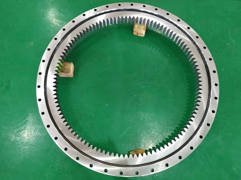 Slewing Ball Bearing Teeth 585DBS164Y Size 810*585*85mm