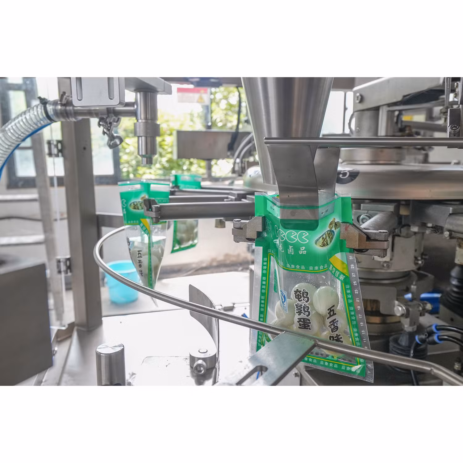 Advanced Automatic Packaging Machine for Sauces and Juices