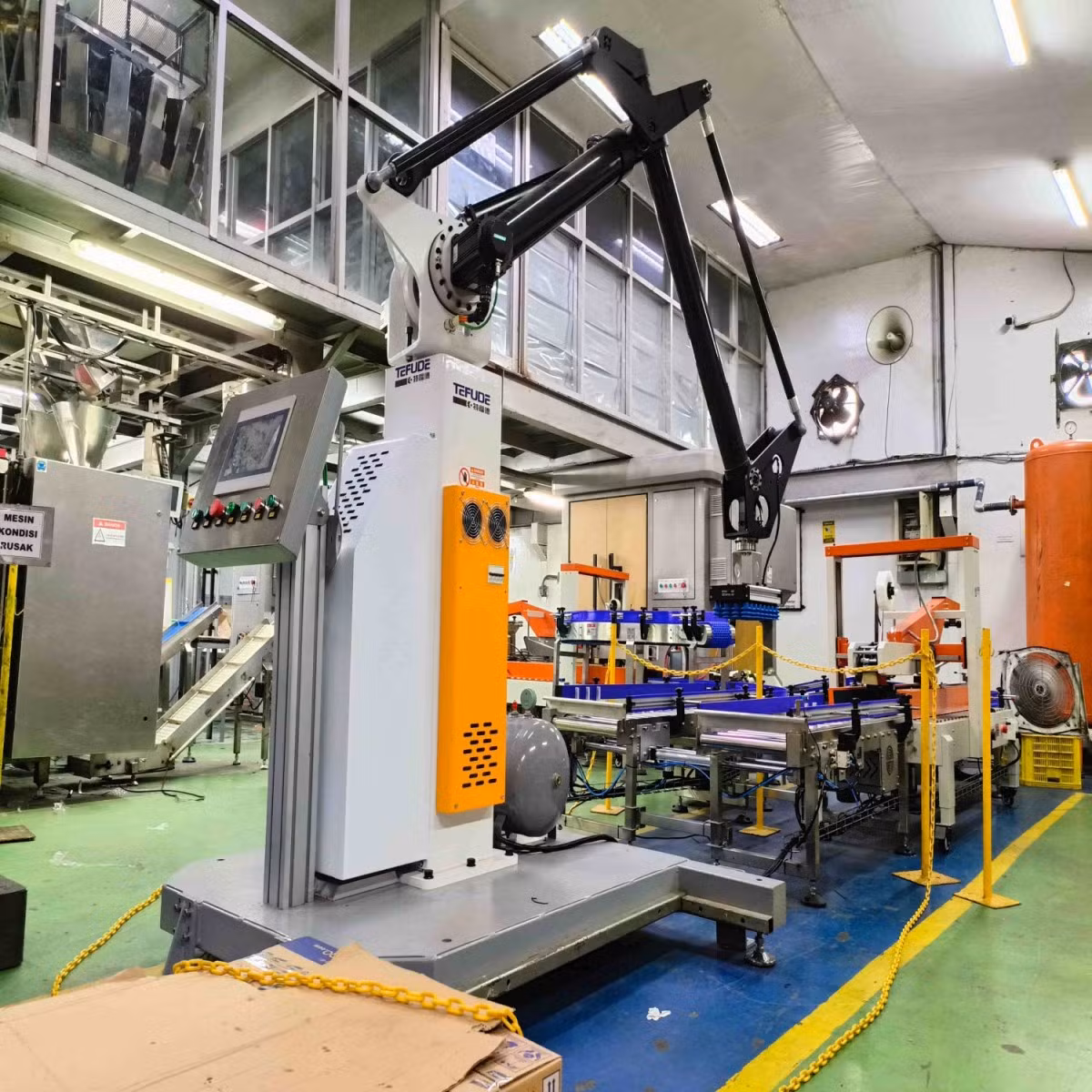 Energy-Saving Industrial Palletizing Robot with Remote Monitoring for Logistics Industry
